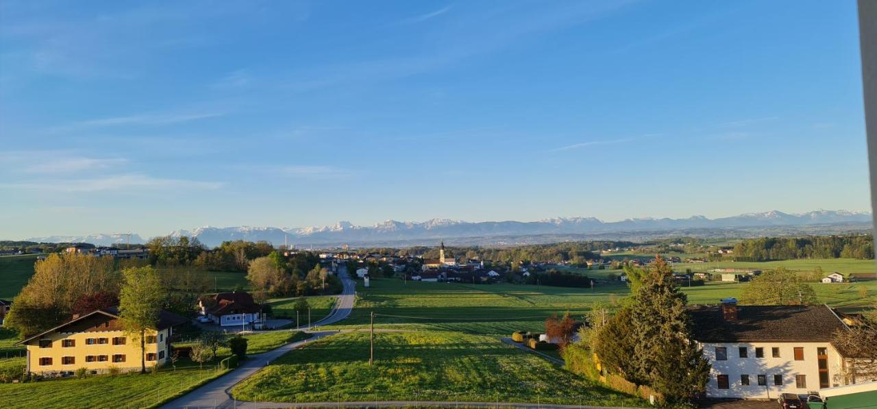 Landgasthof Entenwirt Tarsdorf Exteriér fotografie