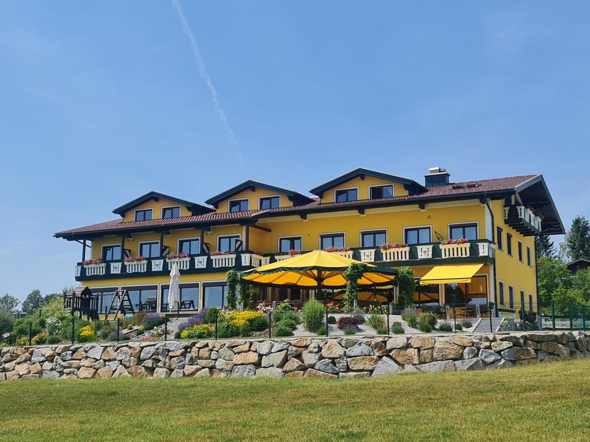 Landgasthof Entenwirt Tarsdorf Exteriér fotografie