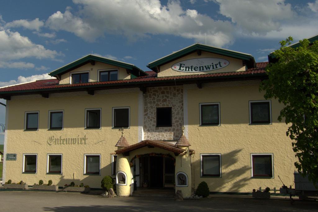 Landgasthof Entenwirt Tarsdorf Exteriér fotografie